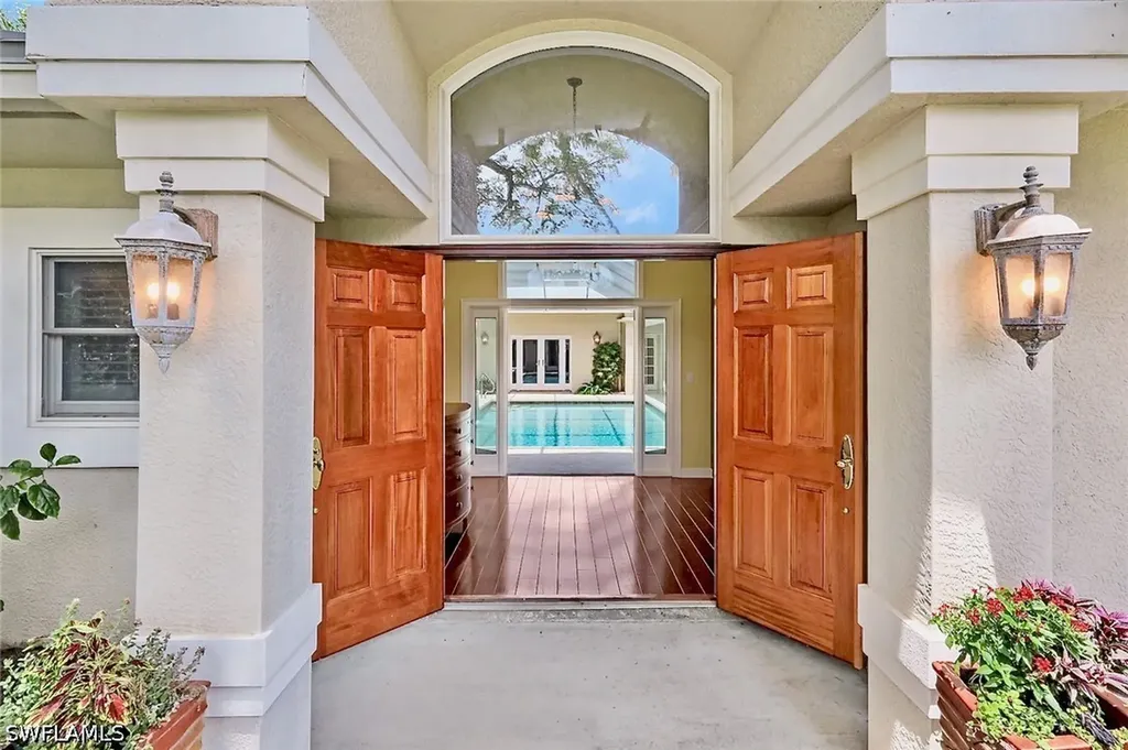 675 Murex Drive Naples FL 34102