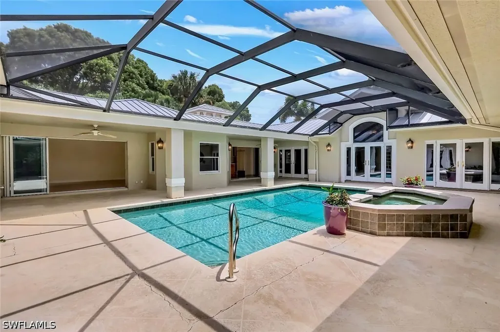 675 Murex Drive Naples FL 34102
