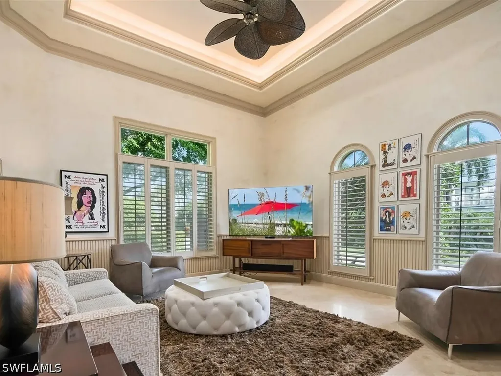 550 21st Avenue S Naples FL 34102