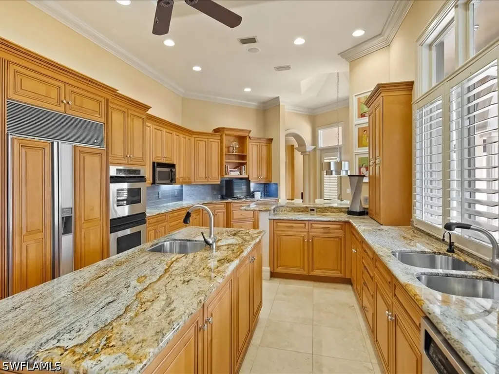 550 21st Avenue S Naples FL 34102