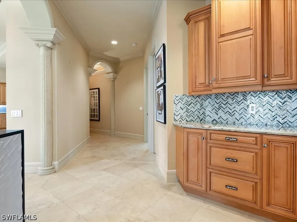 550 21st Avenue S Naples FL 34102