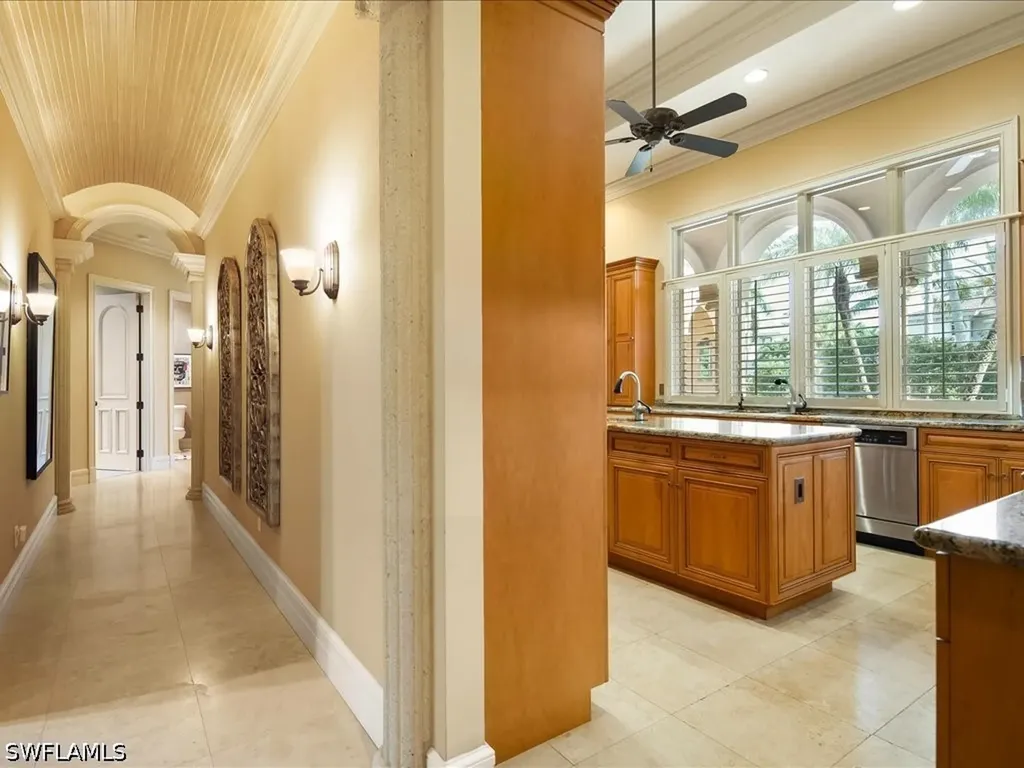 550 21st Avenue S Naples FL 34102