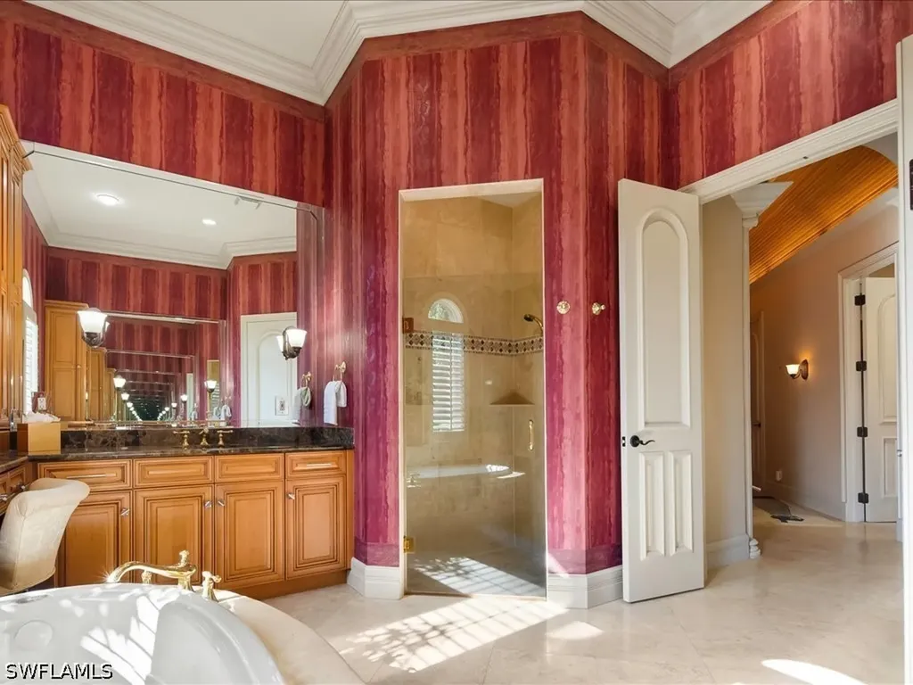 550 21st Avenue S Naples FL 34102