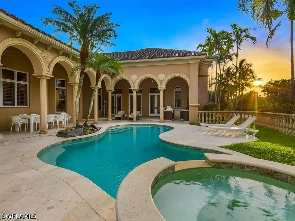 550 21st Avenue S Naples FL 34102