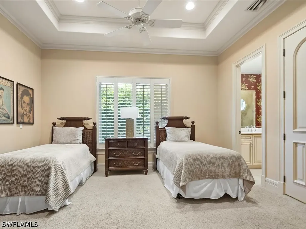 550 21st Avenue S Naples FL 34102