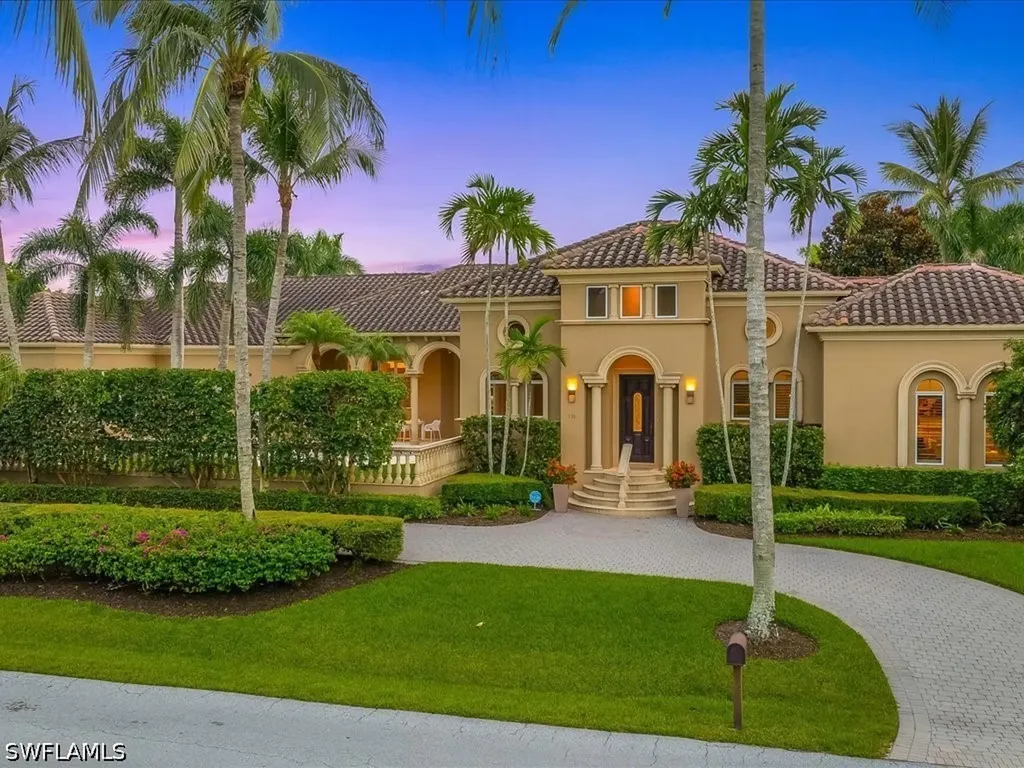 550 21st Avenue S Naples FL 34102