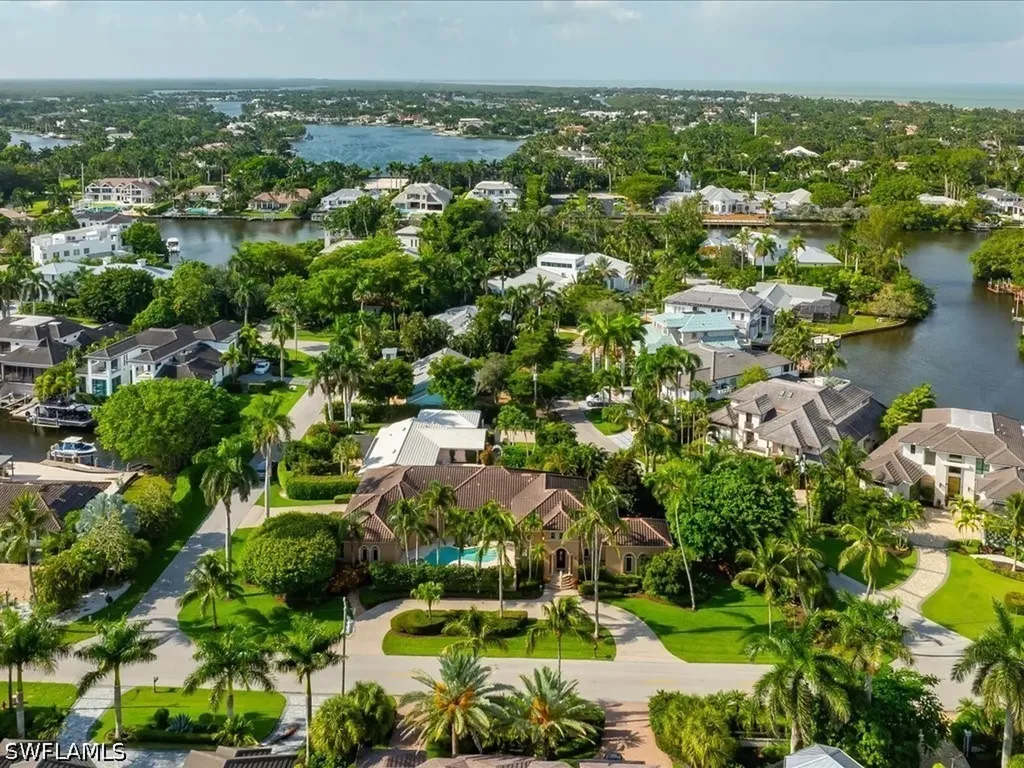 550 21st Avenue S Naples FL 34102