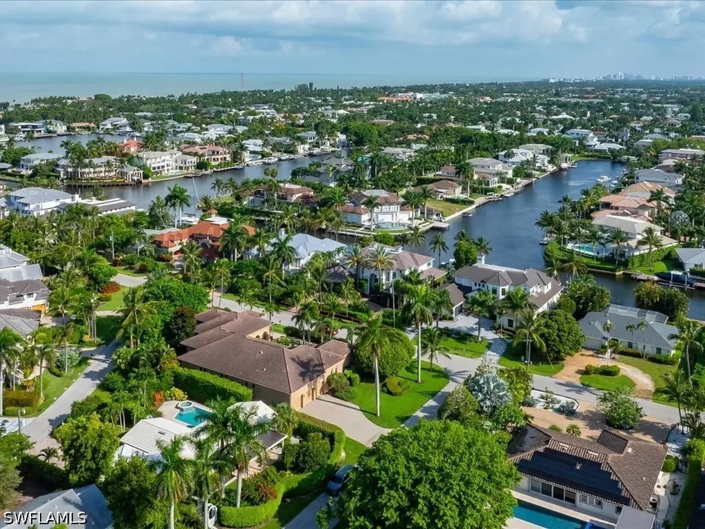 550 21st Avenue S Naples FL 34102