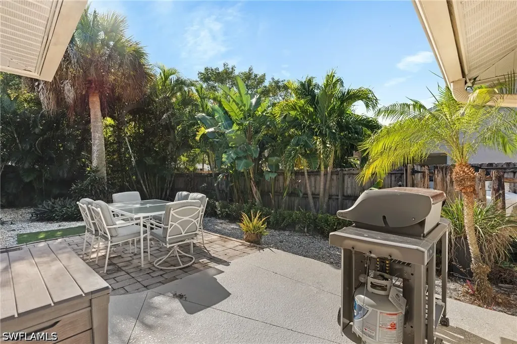 2548 River Reach Drive Naples FL 34104