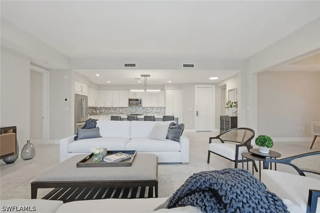 1111 Central Avenue Naples FL 34102