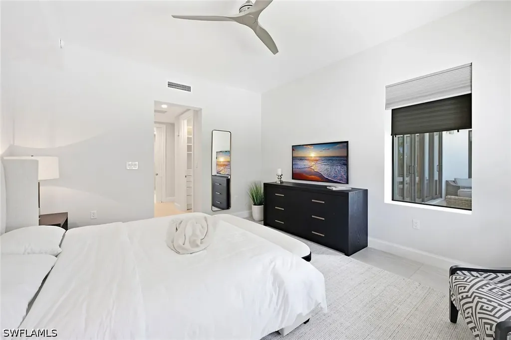 1111 Central Avenue Naples FL 34102