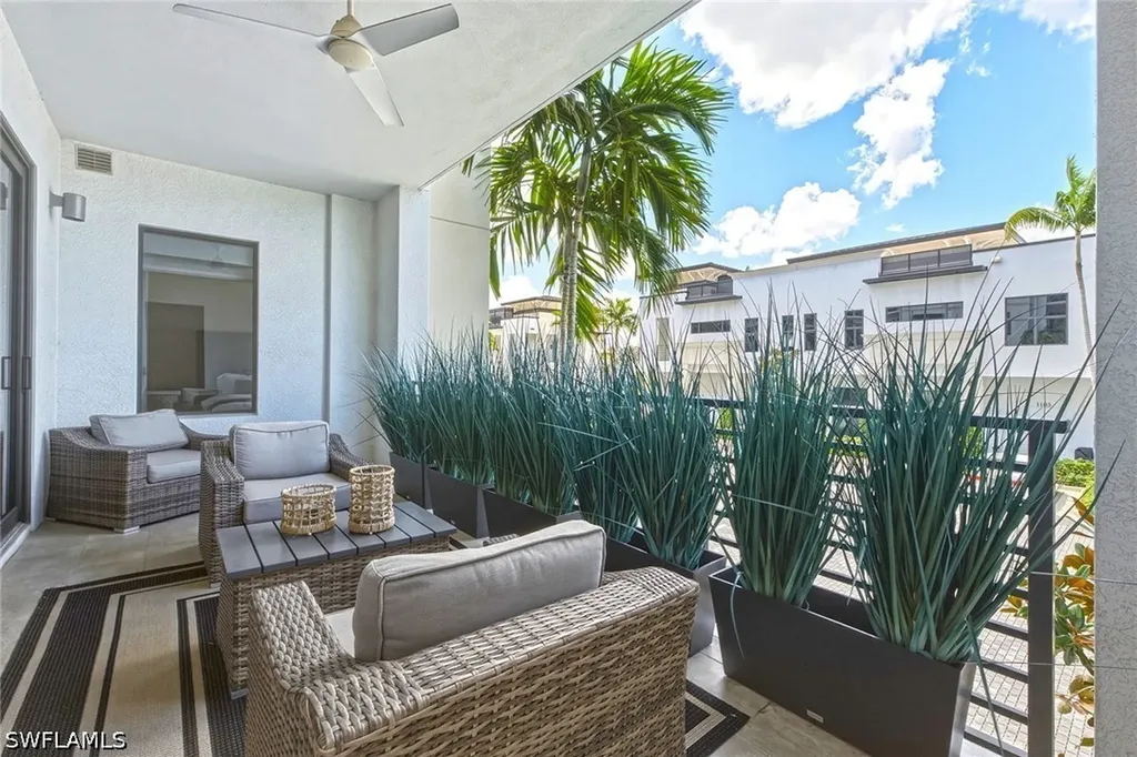 1111 Central Avenue Naples FL 34102