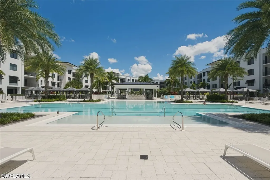 1111 Central Avenue Naples FL 34102