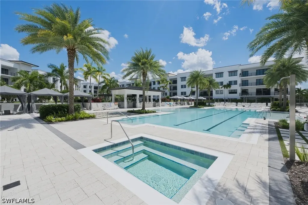 1111 Central Avenue Naples FL 34102