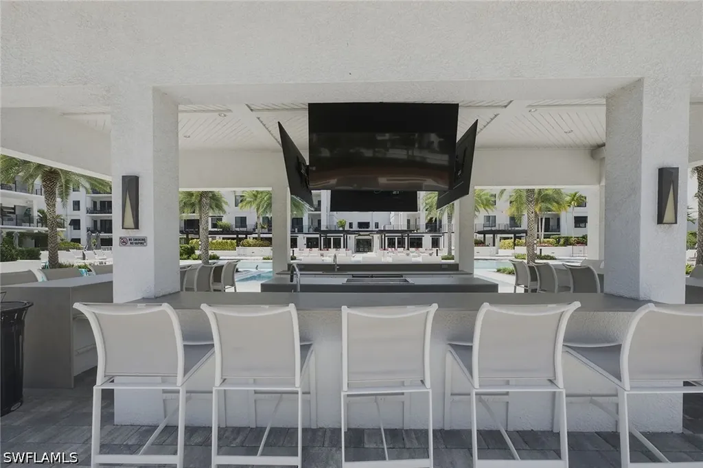 1111 Central Avenue Naples FL 34102