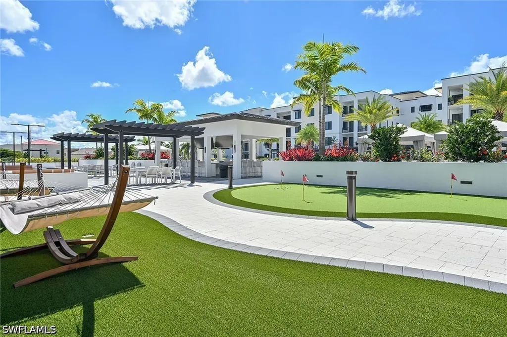 1111 Central Avenue Naples FL 34102