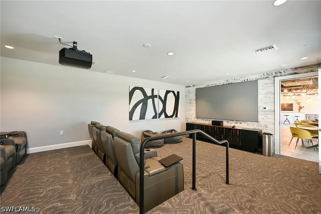 1111 Central Avenue Naples FL 34102