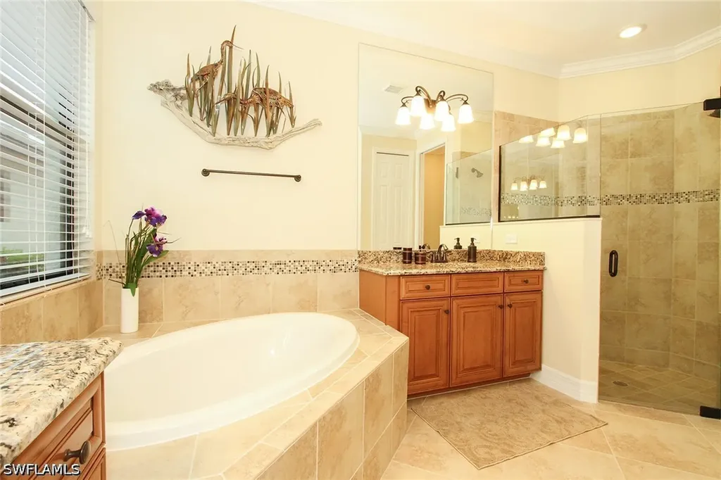 3122 Aviamar Circle Naples FL 34114