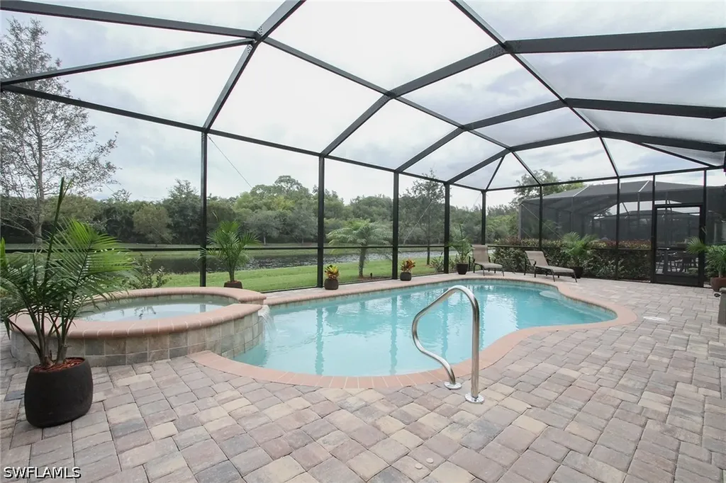3122 Aviamar Circle Naples FL 34114
