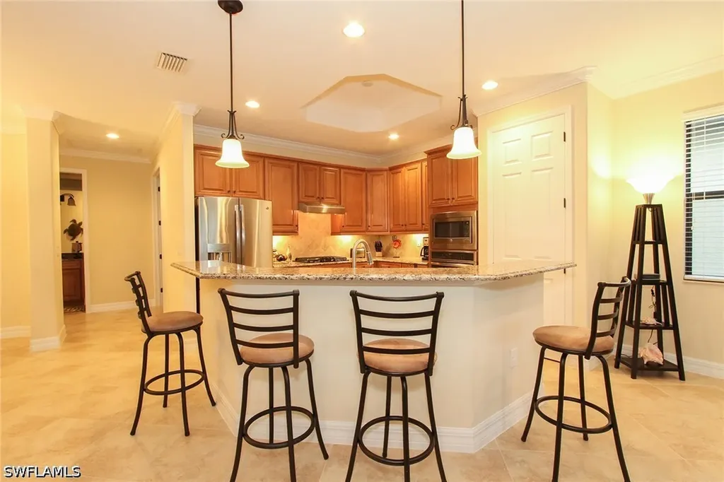 3122 Aviamar Circle Naples FL 34114