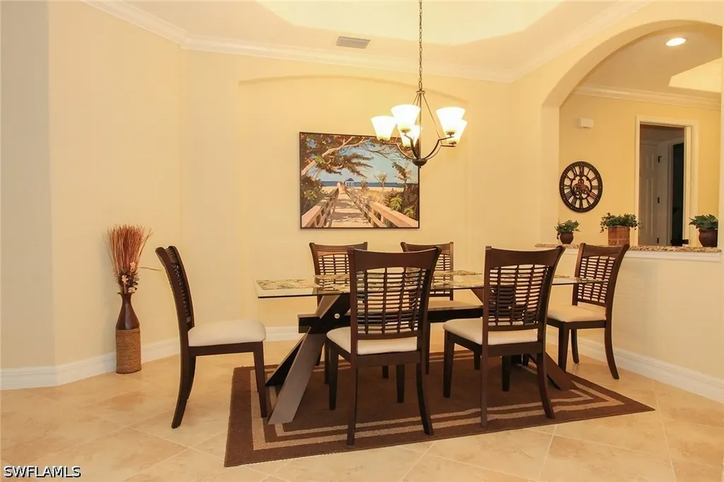 3122 Aviamar Circle Naples FL 34114