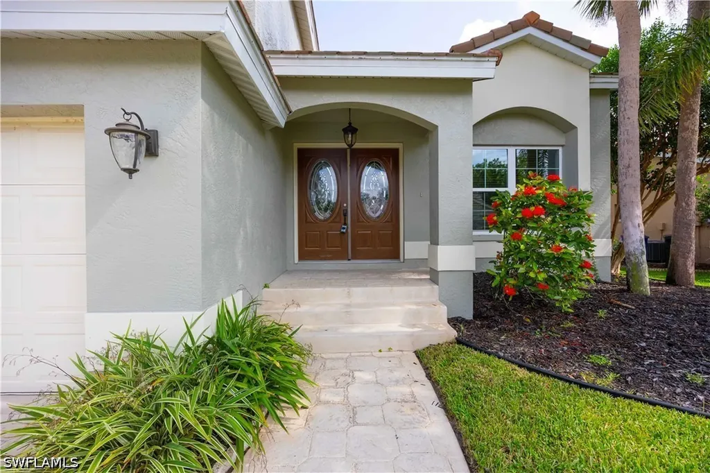 12960 Eagle Pointe Circle Fort Myers FL 33913