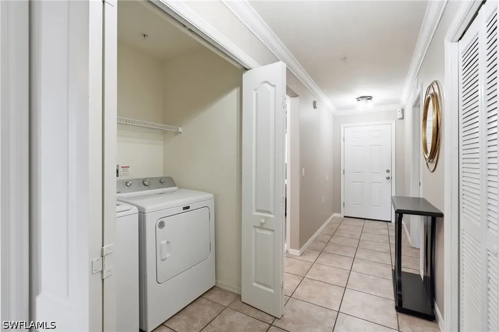 8251 Pathfinder Loop Fort Myers FL 33919