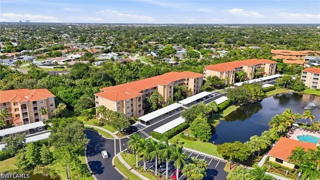 8251 Pathfinder Loop Fort Myers FL 33919