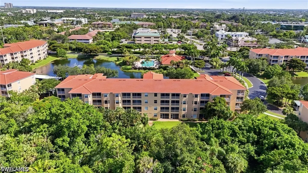 8251 Pathfinder Loop Fort Myers FL 33919