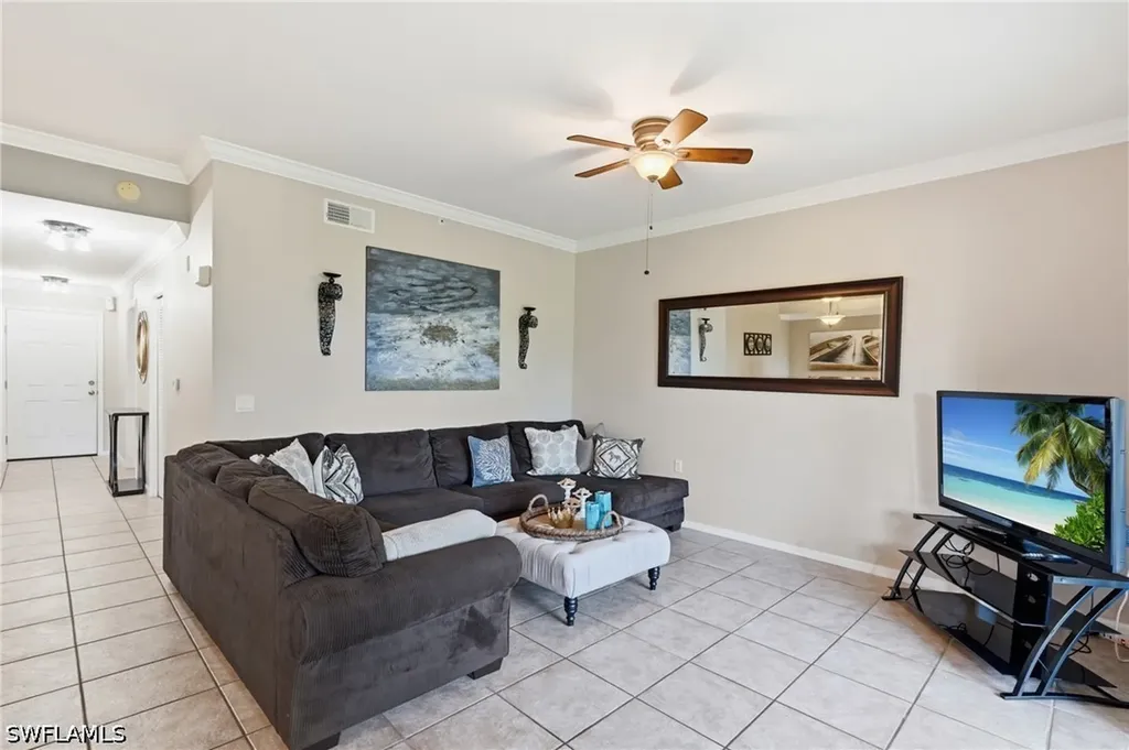 8251 Pathfinder Loop Fort Myers FL 33919