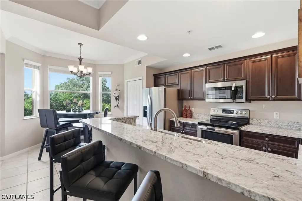 8251 Pathfinder Loop Fort Myers FL 33919
