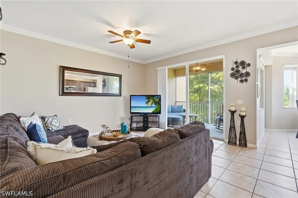8251 Pathfinder Loop Fort Myers FL 33919