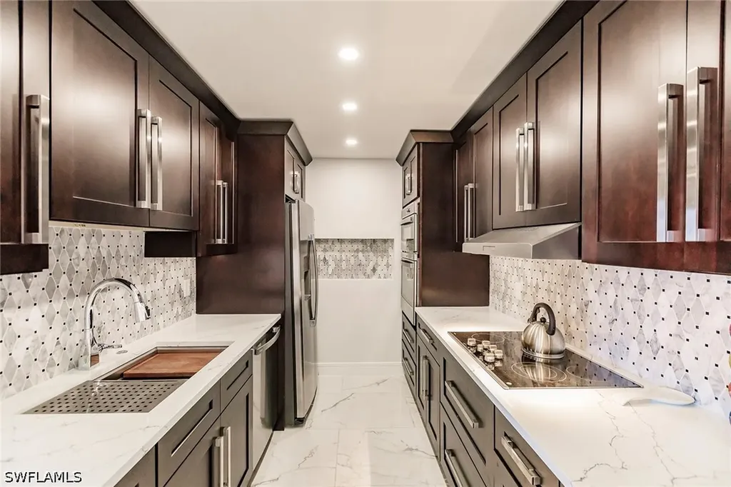 4001 Gulf Shore Boulevard N Naples FL 34103