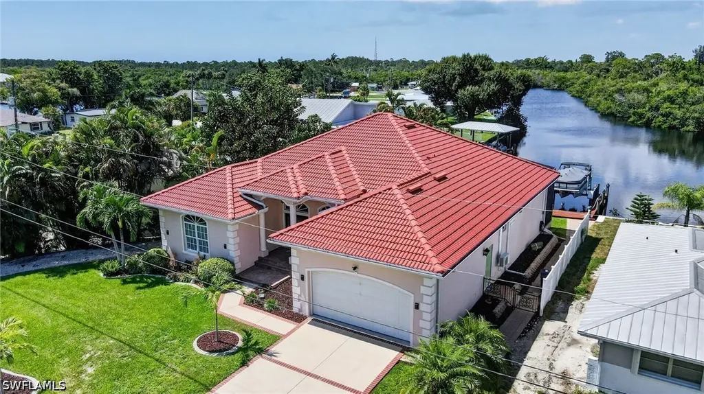 1298 Thompson Street North Fort Myers FL 33903