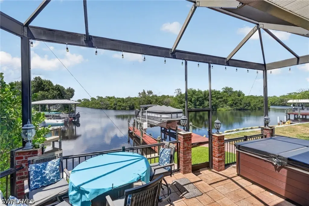 1298 Thompson Street North Fort Myers FL 33903