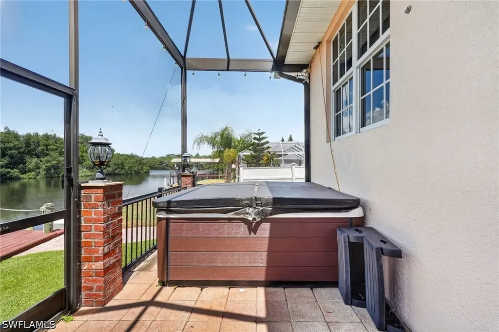 1298 Thompson Street North Fort Myers FL 33903