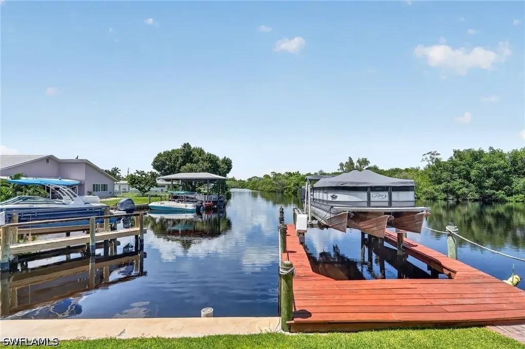 1298 Thompson Street North Fort Myers FL 33903