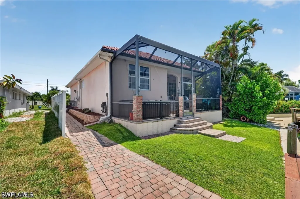 1298 Thompson Street North Fort Myers FL 33903
