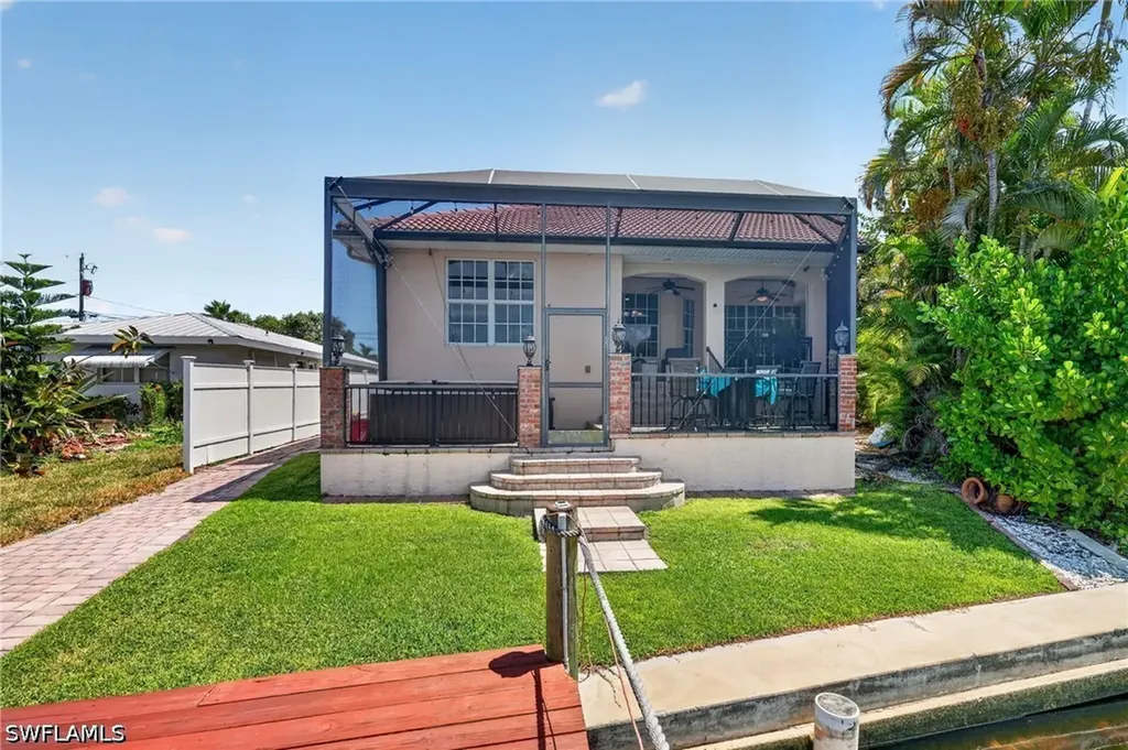 1298 Thompson Street North Fort Myers FL 33903