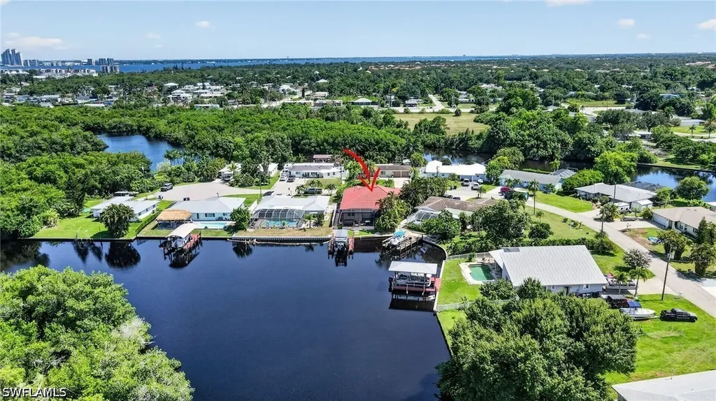 1298 Thompson Street North Fort Myers FL 33903