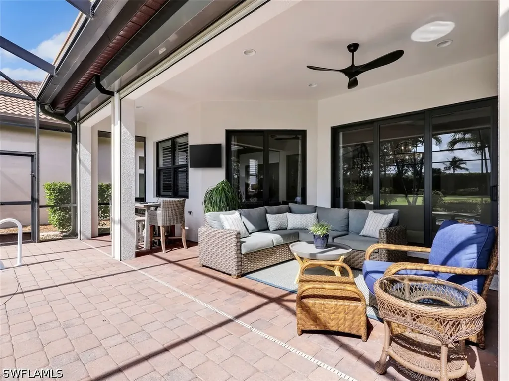 7660 Cottesmore Drive Naples FL 34113