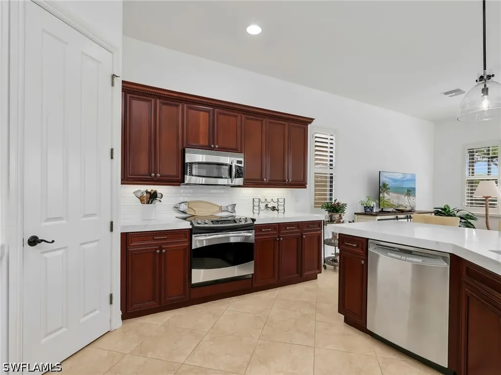 7660 Cottesmore Drive Naples FL 34113