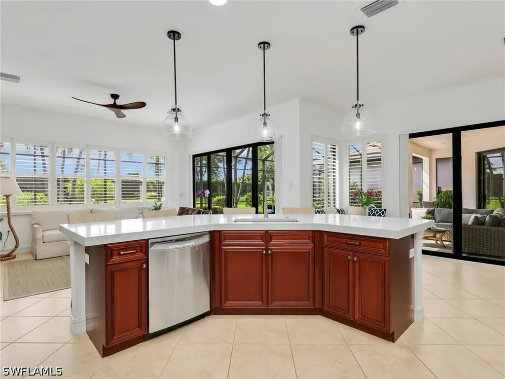 7660 Cottesmore Drive Naples FL 34113