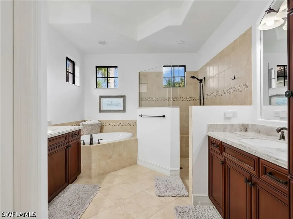 7660 Cottesmore Drive Naples FL 34113