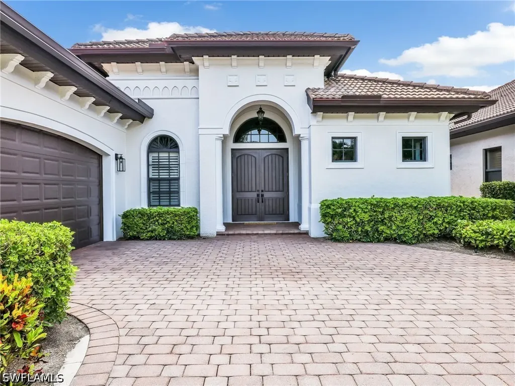 7660 Cottesmore Drive Naples FL 34113