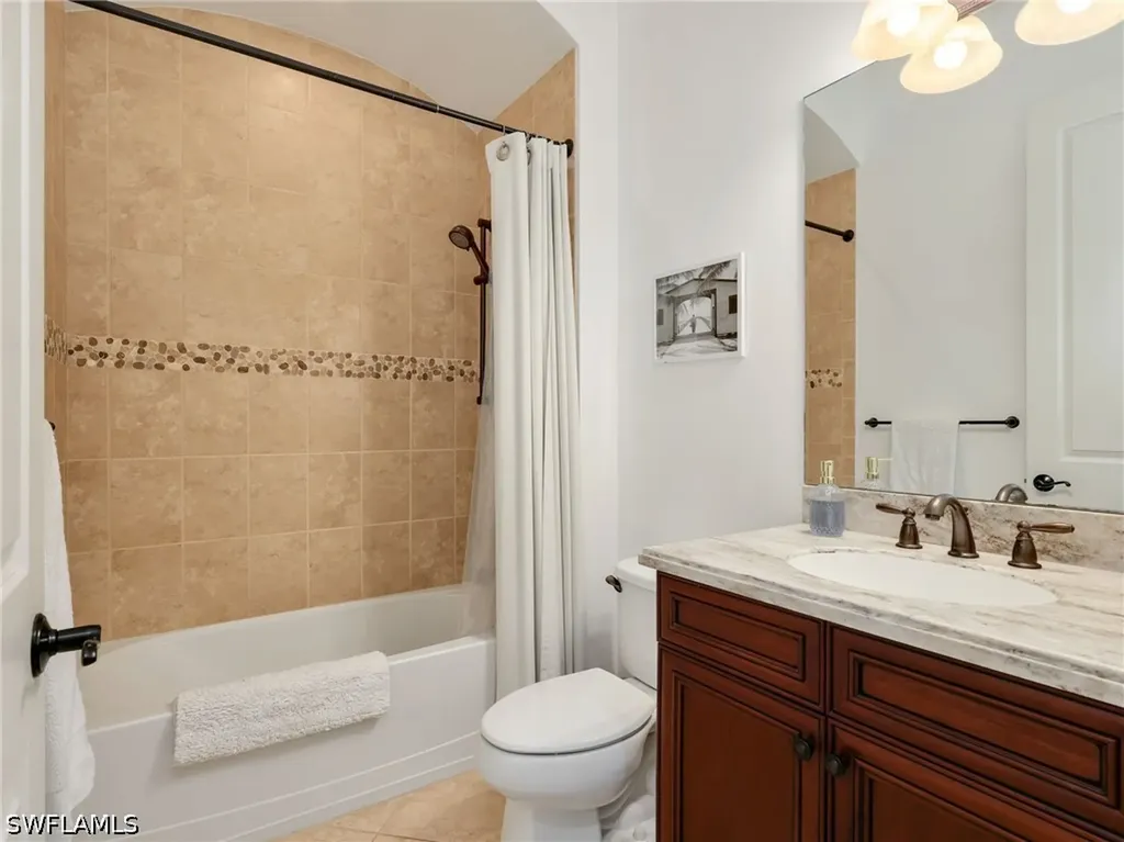 7660 Cottesmore Drive Naples FL 34113