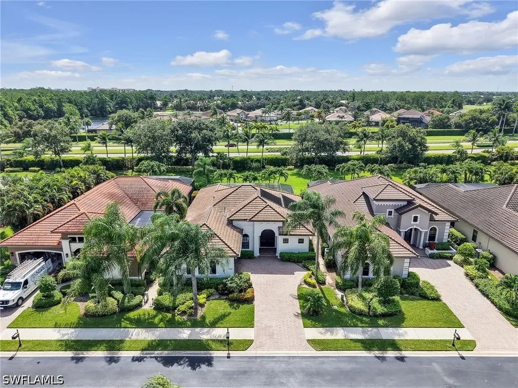 7660 Cottesmore Drive Naples FL 34113
