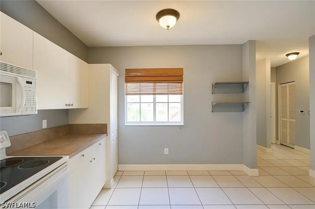 700 Luisa Lane Naples FL 34104