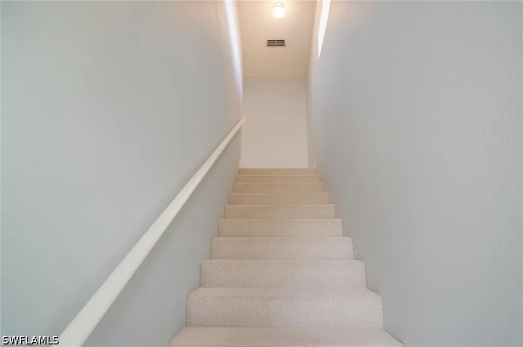 700 Luisa Lane Naples FL 34104