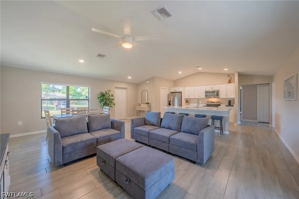 8152 Pelican Road Fort Myers FL 33967